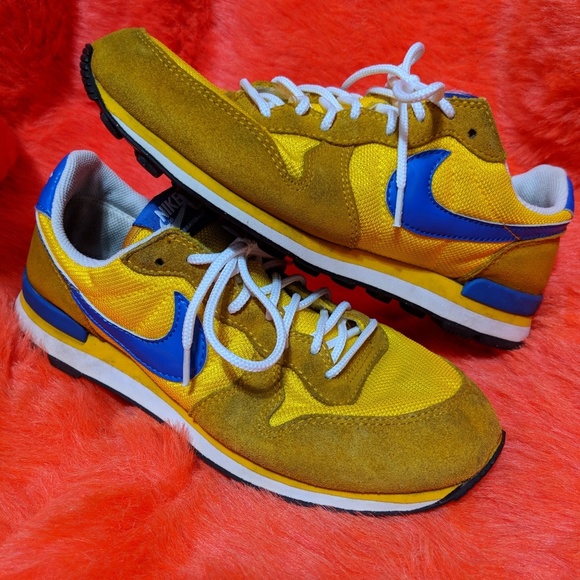 Nike Shoes - 🌈 Nikes Internationalist Retro Shoes